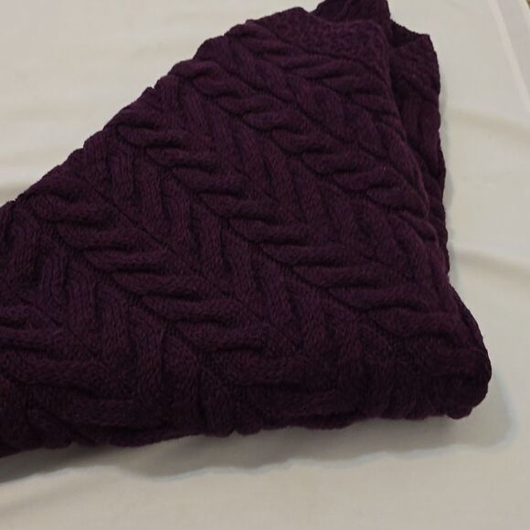 Kilronan Merino Wool V-Neck Poncho OS - Picture 8 of 9